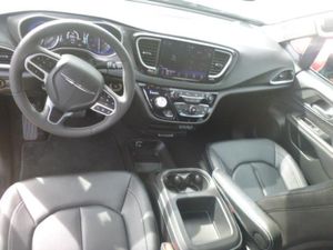 CHRYSLER PACIFICA SELECT - 4