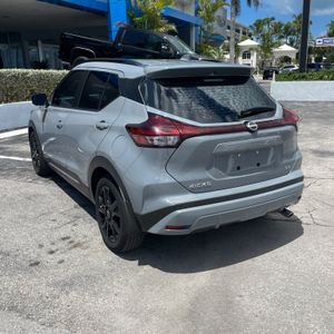 صورة 3 لـ 2023 Nissan KICKS SR