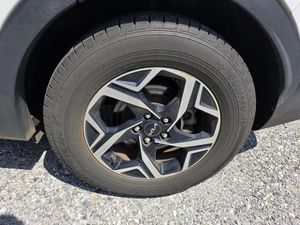 KIA SPORTAGE LX - 10