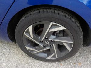 HYUNDAI ELANTRA SEL CONVENIENCE - 9