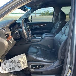 صورة 24 لـ 2019 Cadillac ESCALADE STANDARD