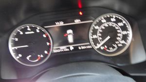 MITSUBISHI OUTLANDER SE - 8