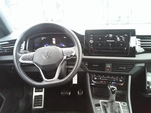 VOLKSWAGEN JETTA SPORT - 4