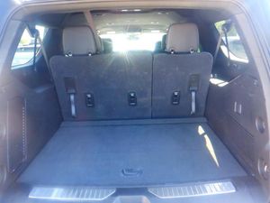 CHEVROLET SUBURBAN Z71 - 6