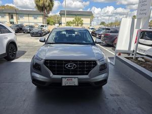HYUNDAI VENUE - 8