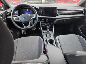 VOLKSWAGEN JETTA SPORT - 4