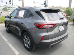 صورة مصغرة 23 لـ 2025 FORD ESCAPE ST-LINE