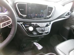 CHRYSLER PACIFICA SELECT - 4