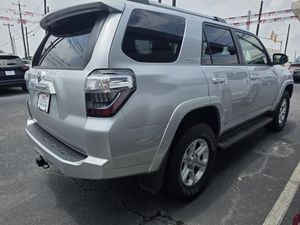 TOYOTA 4RUNNER - 2