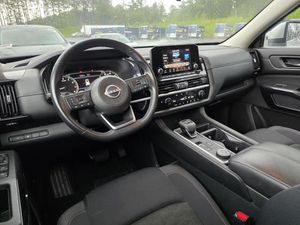 2024 Nissan PATHFINDER SV 照片 4