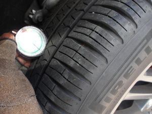 FORD EXPLORER ST-LINE - 10