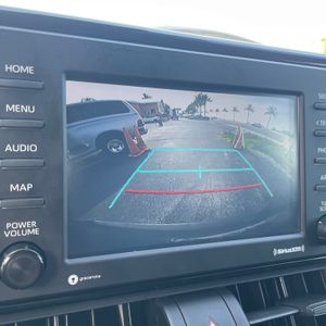 صورة مصغرة 53 لـ 2021 Toyota RAV4 LE