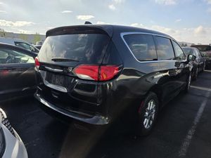 CHRYSLER VOYAGER LX - 2