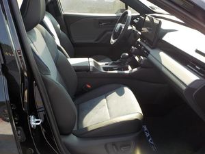 صورة 3 لـ 2026 Toyota RAV4 HYBRID XSE