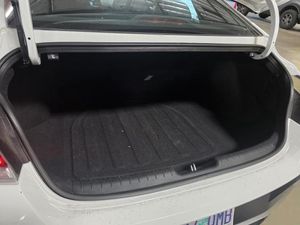 HYUNDAI ELANTRA SE - 6