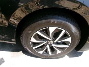 صورة 8 لـ 2025 Volkswagen JETTA S