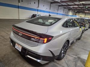 HYUNDAI SONATA SEL - 2