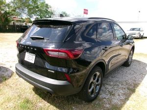 FORD ESCAPE ST-LINE - 2