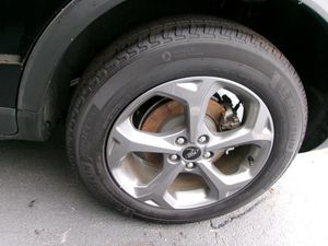 صورة 8 لـ 2025 FORD ESCAPE ST-LINE