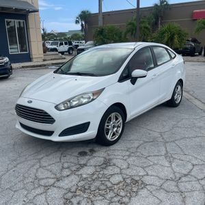 صورة 1 لـ 2019 FORD FIESTA SE
