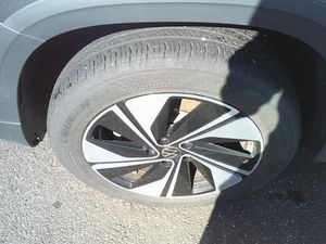 صورة 13 لـ 2025 Volkswagen TAOS SE