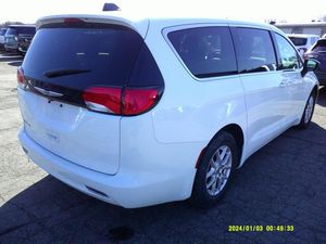 CHRYSLER VOYAGER LX - 2