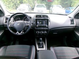 2025 Mitsubishi OUTLANDER SPORT SE — фото 4