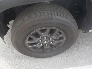 2025 Toyota 4RUNNER SR5 照片 10