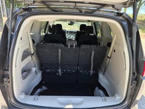 CHRYSLER VOYAGER LX - 6