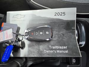 2025 Chevrolet TRAILBLAZER LT 照片 24