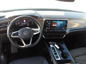 VOLKSWAGEN ATLAS 2.0T SE W/TECHNOLOGY - 4