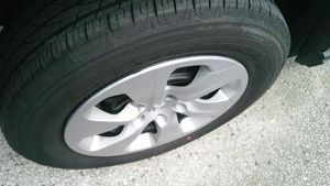 صورة مصغرة 13 لـ 2025 Toyota RAV4 LE