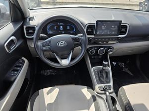 2025 Hyundai VENUE SEL 照片 4