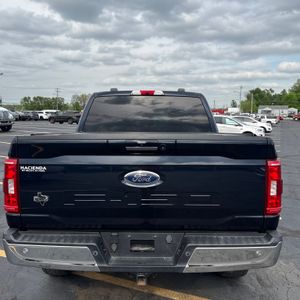 FORD F-150 XLT - 4