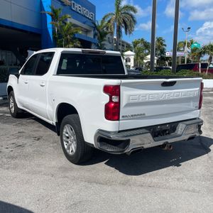 2019 Chevrolet SILVERADO 1500 LT 照片 3