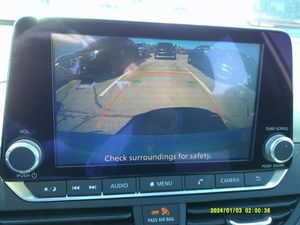 NISSAN ALTIMA SV - 8