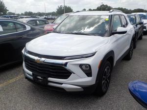 CHEVROLET TRAILBLAZER - 1