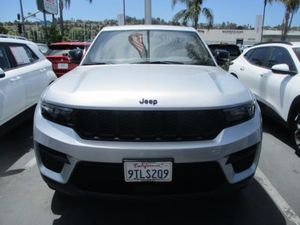 2025 JEEP GRAND CHEROKEE ALTITUDE — миниатюра 16