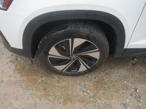 2025 Volkswagen TAOS SE 照片 10