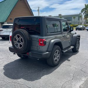 صورة 5 لـ 2021 JEEP WRANGLER SPORT S