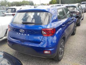 HYUNDAI VENUE - 2