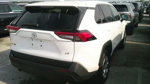 صورة 2 لـ 2025 Toyota RAV4 LE