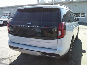صورة 2 لـ 2025 FORD EXPEDITION PLATINUM