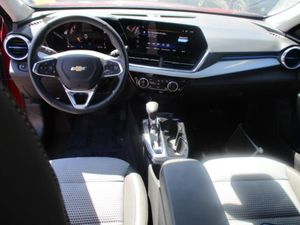 2025 Chevrolet TRAX LT 照片 4