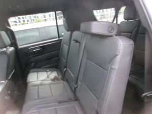 CHEVROLET SUBURBAN Z71 - 3