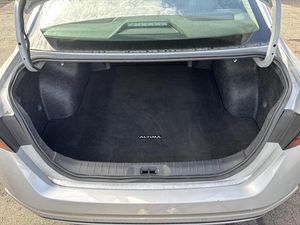 صورة 6 لـ 2025 Nissan ALTIMA SV