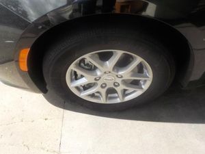 CHRYSLER PACIFICA TOURING L - 9