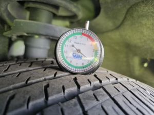 CHRYSLER PACIFICA TOURING L - 10