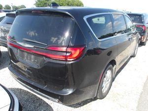 CHRYSLER PACIFICA TOURING L - 2