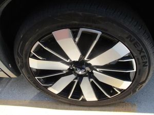 2025 Mitsubishi OUTLANDER SE photo 9